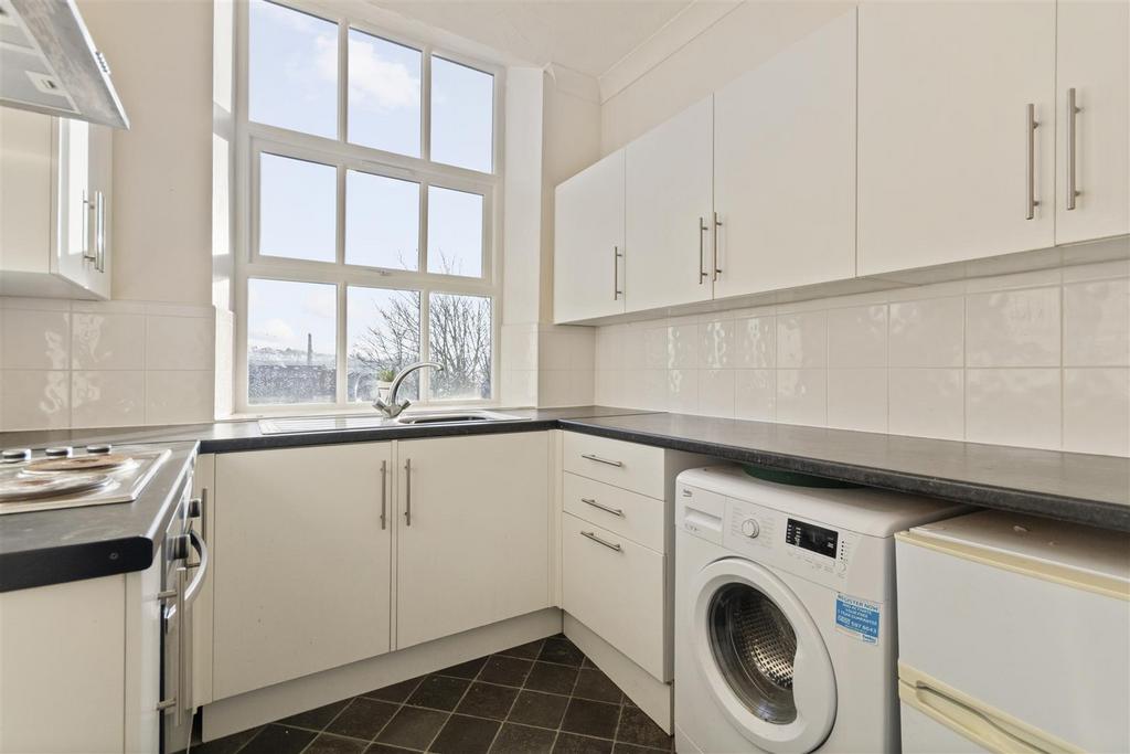 Fitted kitchen