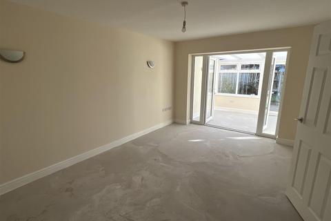 undefined, Broomfield Road, Newport