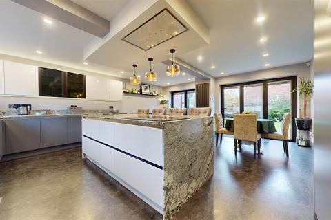undefined, Butterfield Close, Woolstone, Milton Keynes