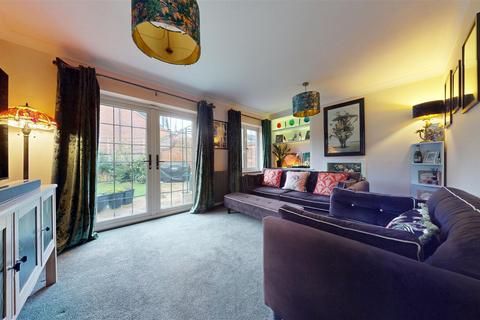 5 bedroom detached house for sale, Butterfield Close, Milton Keynes MK15