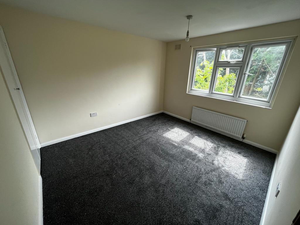 Bedroom 4.jpeg