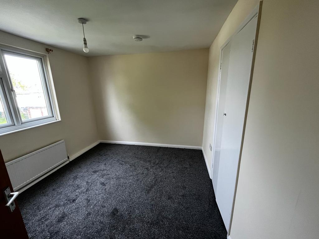 Bedroom 5.jpeg