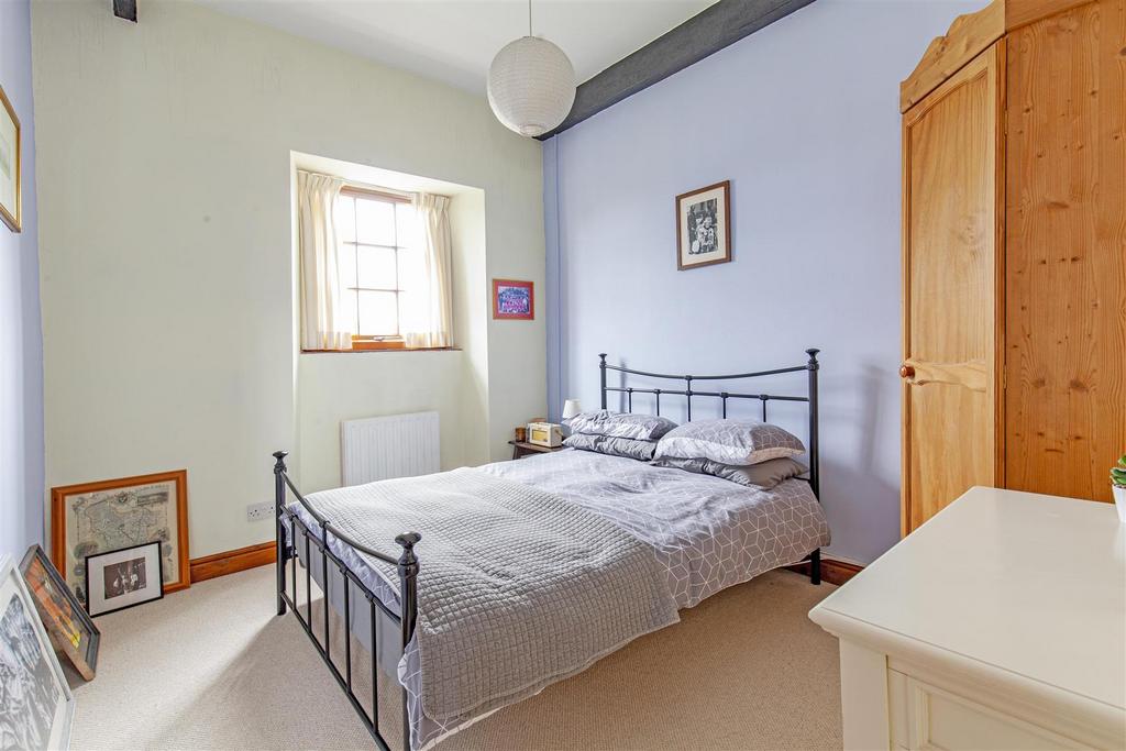 Bedroom 2-1.jpg
