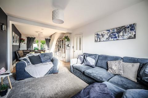undefined, Greenfield Avenue, Oakes, Huddersfield, HD3 4GA