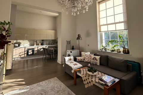 undefined, Market Place, Brentford TW8