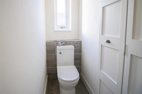 undefined, 3-Bed End-Terraced House to Let on Blackpool Road, Fulwood, Preston