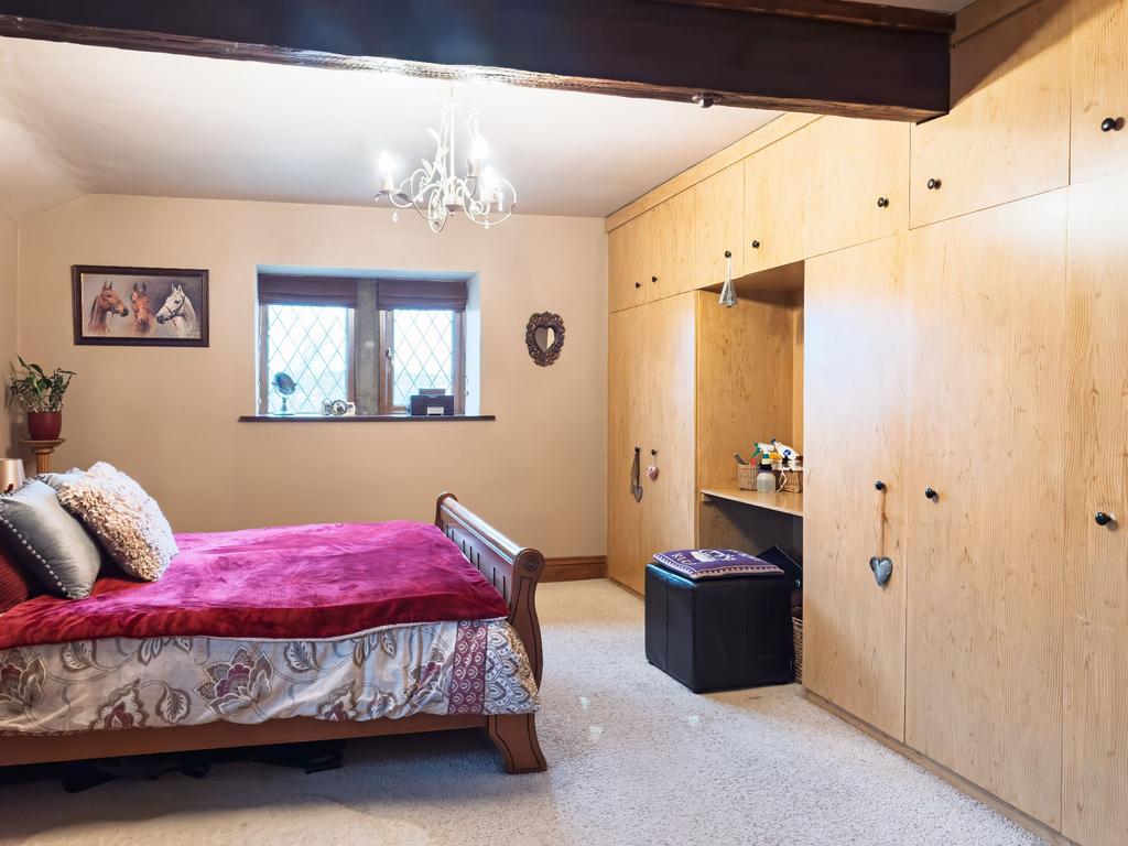 Principle bedroom