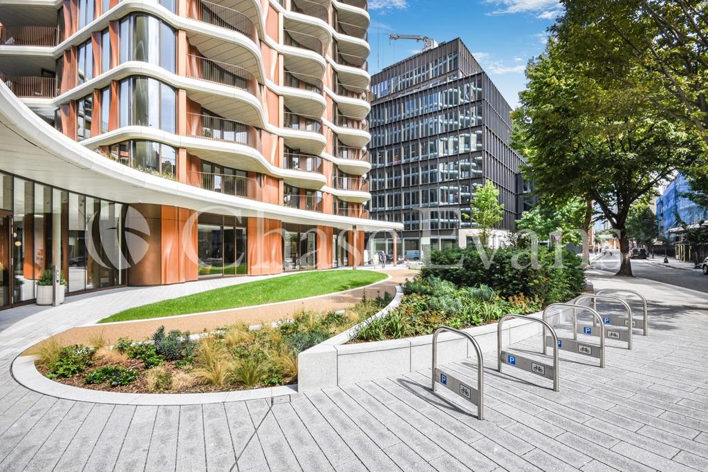 Triptych Bankside, S