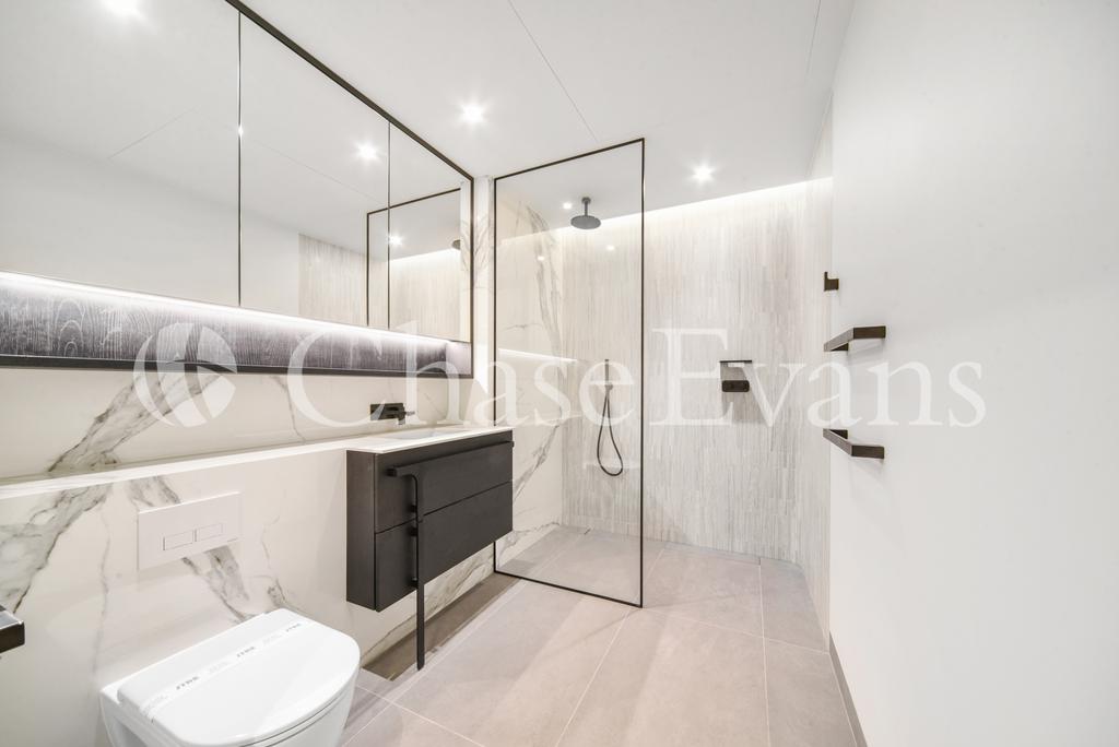 Triptych Bankside, S