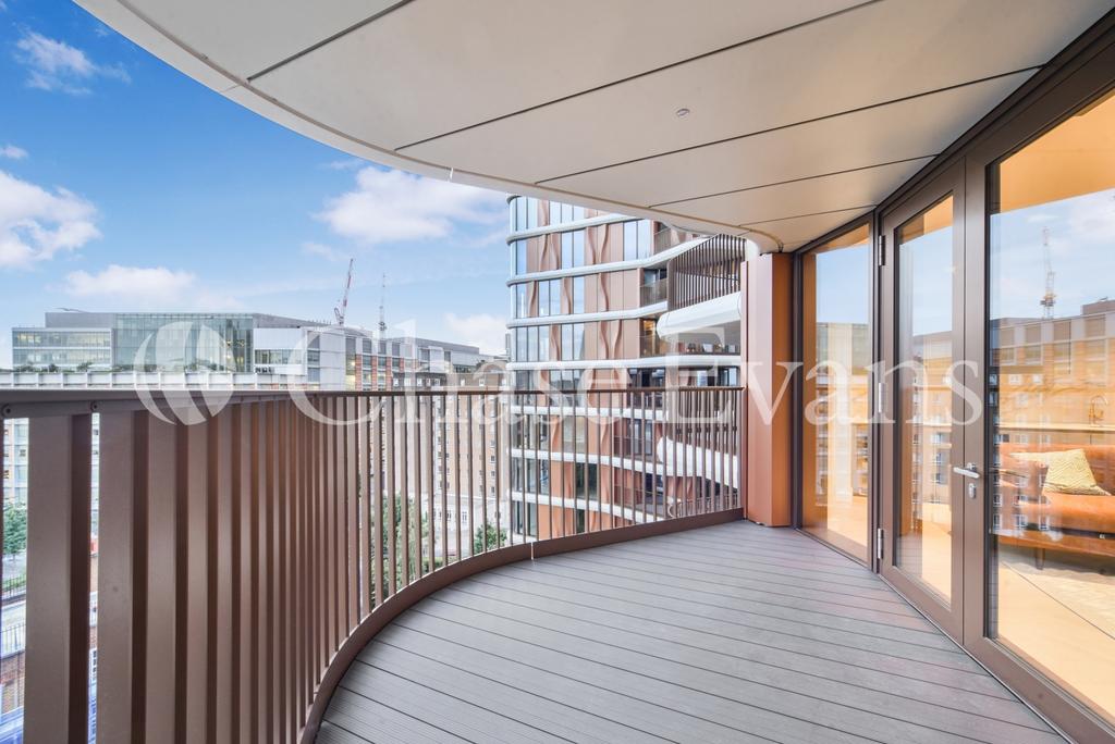 Triptych Bankside, S