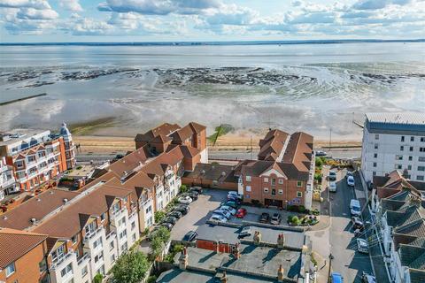 HOLLAND ROAD, Westcliff On Sea
