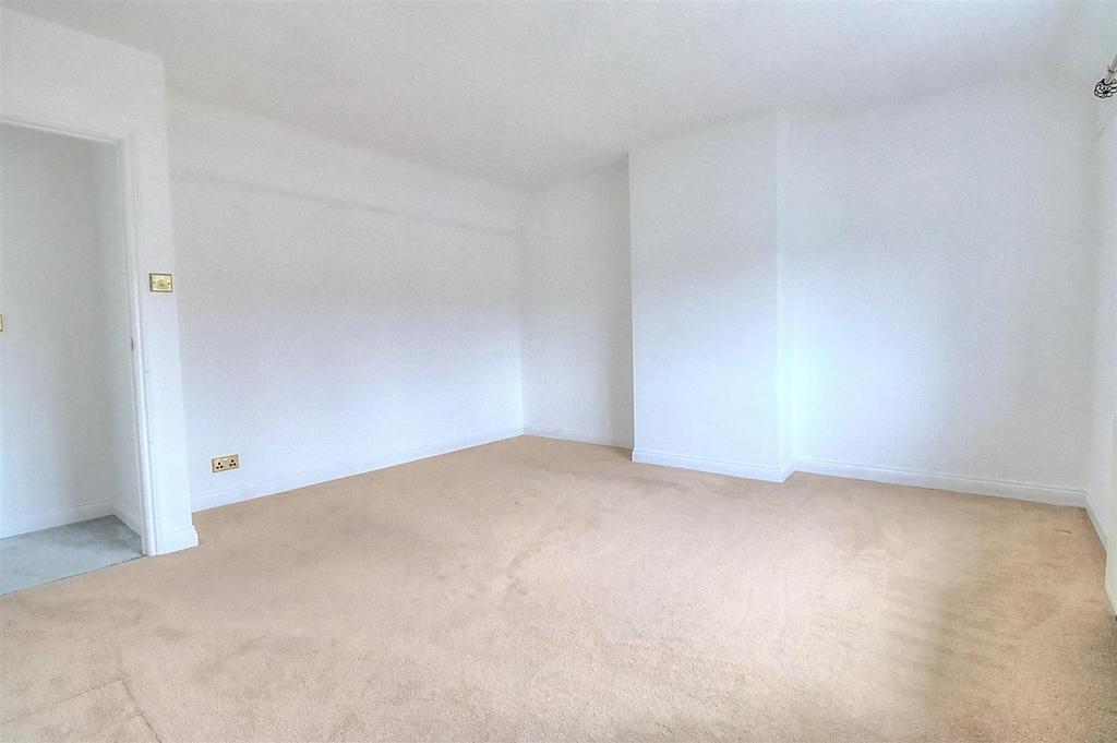 Oakmount Road 60 Bed 1 2.jpg