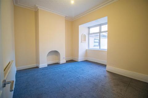 undefined, 4-Bed Mid-Terraced House to Let on Blackpool Road, Fulwood, Preston