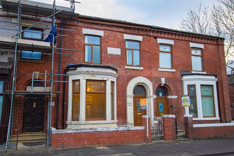 4-Bed Mid-Terraced House to Let on Blackpool Road, Fulwood, Preston