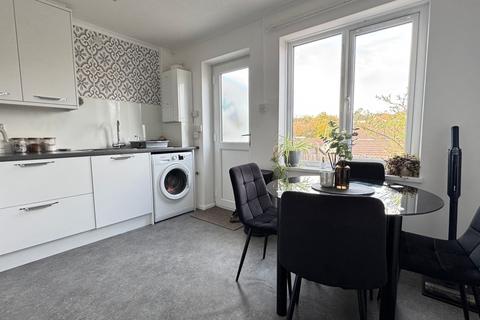 2 bedroom terraced house to rent, Chercombe Valley Road, Newton Abbot, TQ12