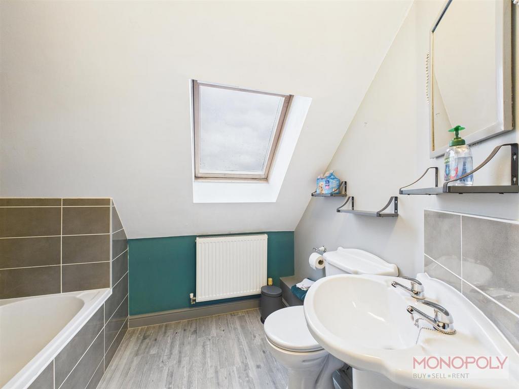 CAM04439 G0-PR0190-STILL003.jpg