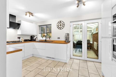 3 bedroom semi-detached house for sale, Knight Crescent, Middleton, Manchester, M24