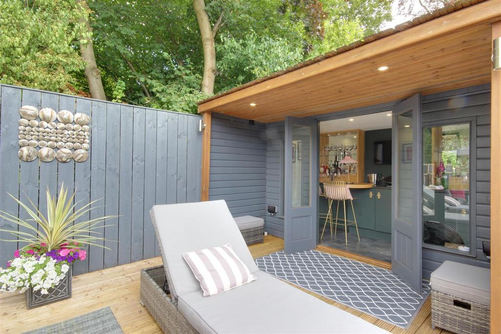 Garden Chalet
