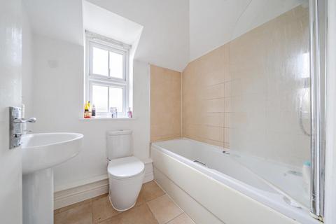 2 bedroom maisonette for sale, Banbury,  Oxfordshire,  OX16