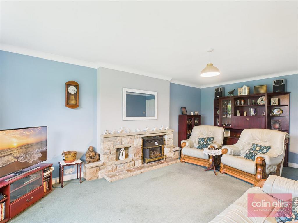 CAM05075 G0-PR0245-STILL010.jpg