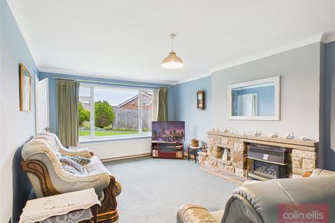2 bedroom semi-detached bungalow for sale, Osgodby Hall Road, Scarborough