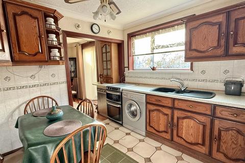 3 bedroom semi-detached house for sale, Ffordd Aneurin, Pontyberem, Llanelli