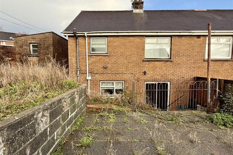 3 bedroom semi-detached house for sale, Ffordd Aneurin, Pontyberem, Llanelli