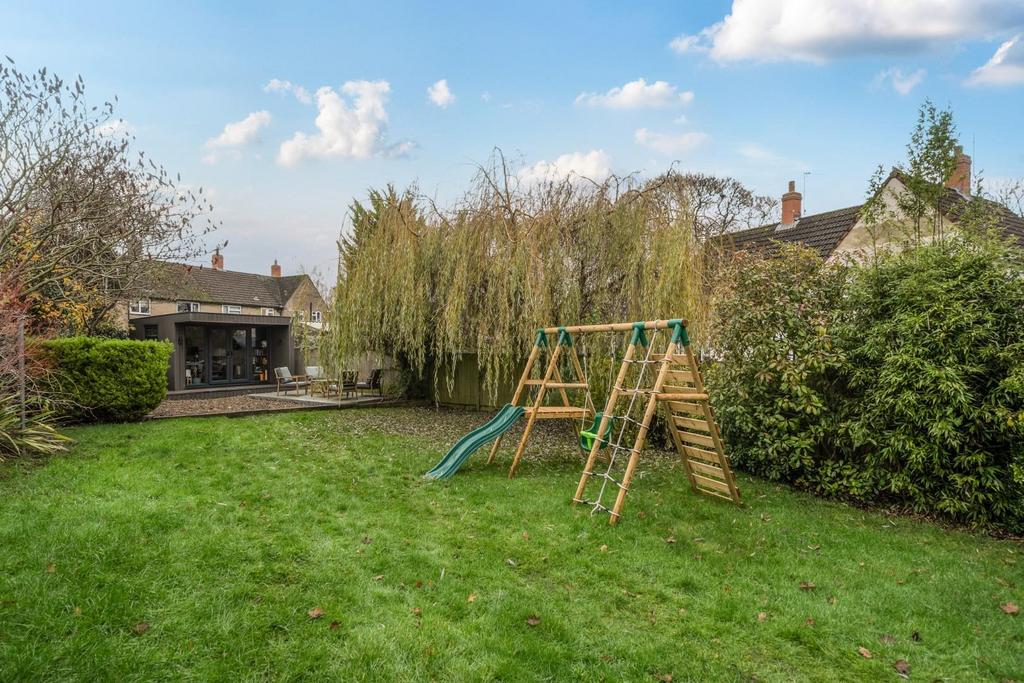 Rear garden through office room.jpg