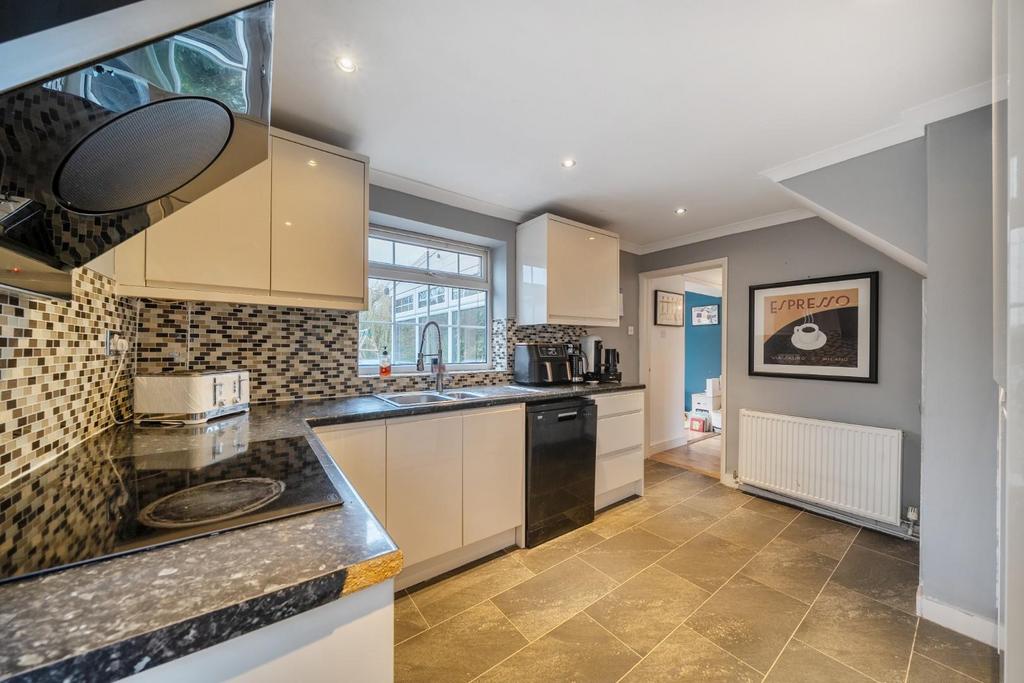 Lifestyle kitchen.jpg