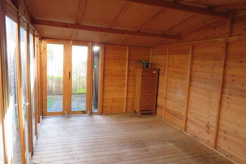 2 bedroom flat to rent, Marmot Road, Hounslow TW4