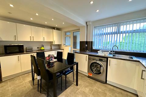 3 bedroom semi-detached house for sale, Hawkins Street, West Bromwich B70