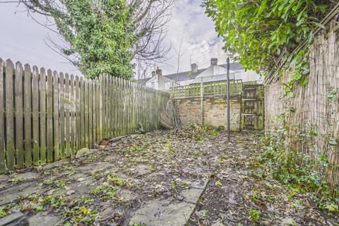 undefined, William Street, Swindon SN1