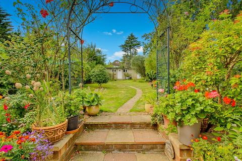 4 bedroom house for sale, Birchen Grove, Kingsbury, NW9