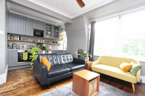 undefined, Fortis Green Road, Muswell Hill, London, N10