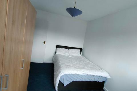 2 bedroom house share to rent, Blackwall Lane, London SE10