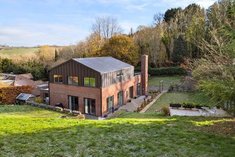 4 bedroom detached house for sale, Slines Oak Road, Woldingham, CR3