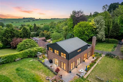 Slines Oak Road, Woldingham, CR3