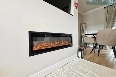 3 bedroom end of terrace house for sale, Groesfan, Wrexham LL14