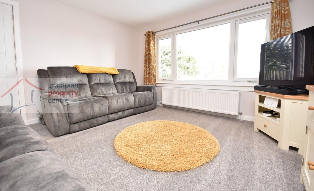 Lounge 2 .JPG