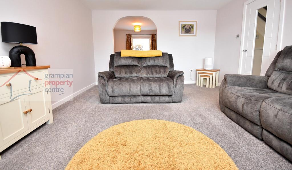 Lounge 3 .JPG