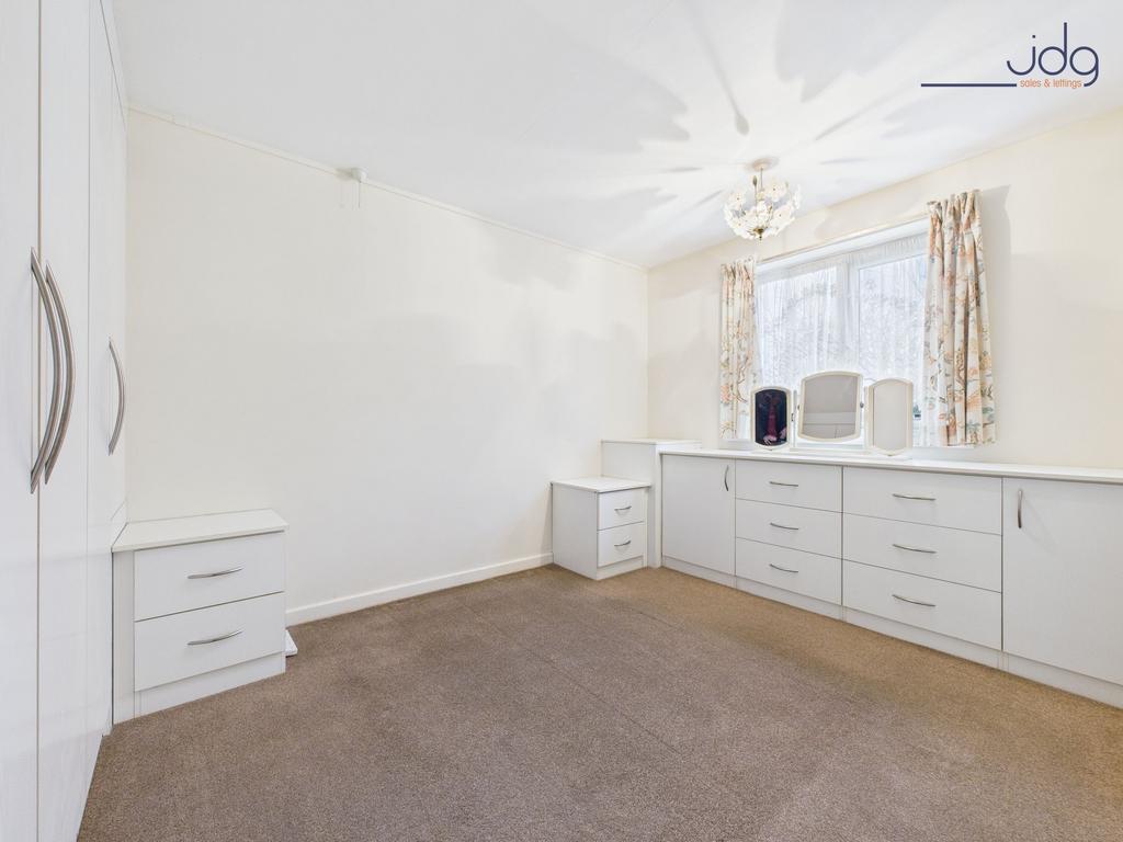 Double Bedroom with built in wardrobes