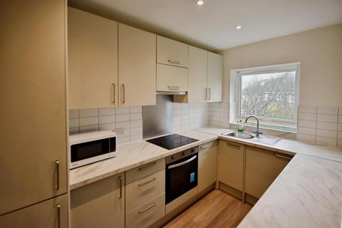 2 bedroom flat to rent, Cavendish Avenue, Ealing, London
