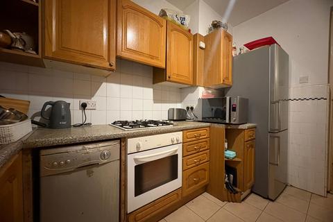 undefined, Cromwell Road, Hounslow TW3