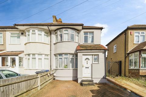 undefined, Westbury Avenue,  Southall, UB1