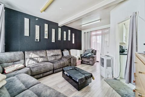 undefined, Westbury Avenue,  Southall, UB1