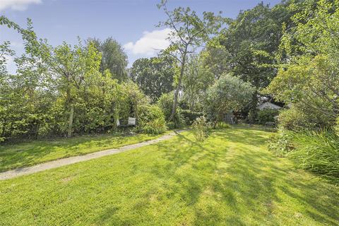 4 bedroom semi-detached house for sale, Crescent Drive, Petts Wood BR5