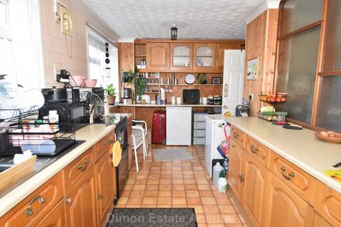 3 bedroom terraced house for sale, Tukes Avenue, Gosport