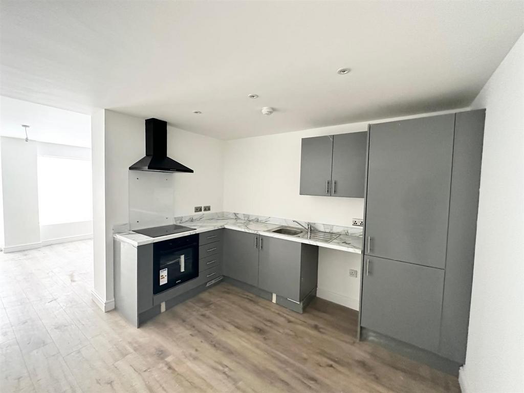 Open Plan Lounge Kitchen