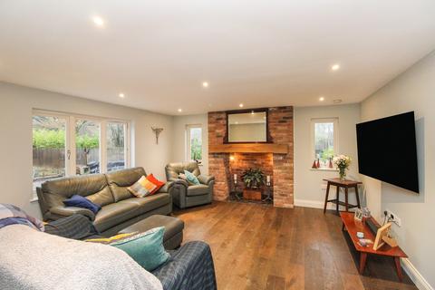 undefined, Horsham Road, Pease Pottage, Crawley, West Sussex. RH11 9AW
