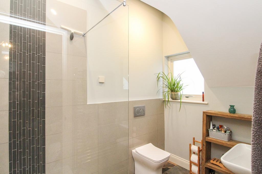En Suite 2